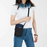 Sherpani Simplicity | Crossbody Wallet Carbon